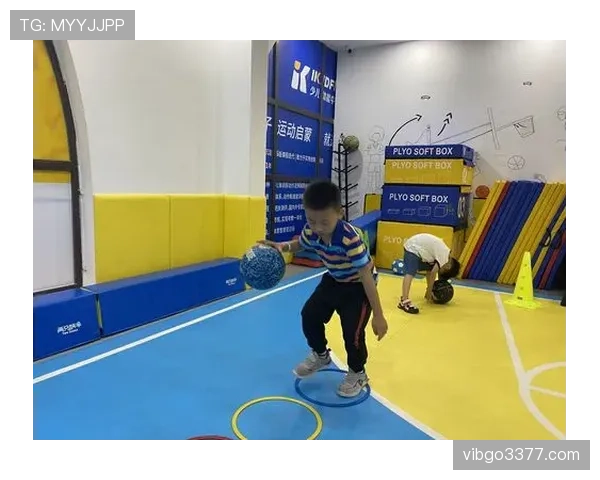 篮球新手疑问:了解篮球“持球规则”的关键要点是什么 篮球新手疑问:了解篮球“持球规则”的关键要点是什么